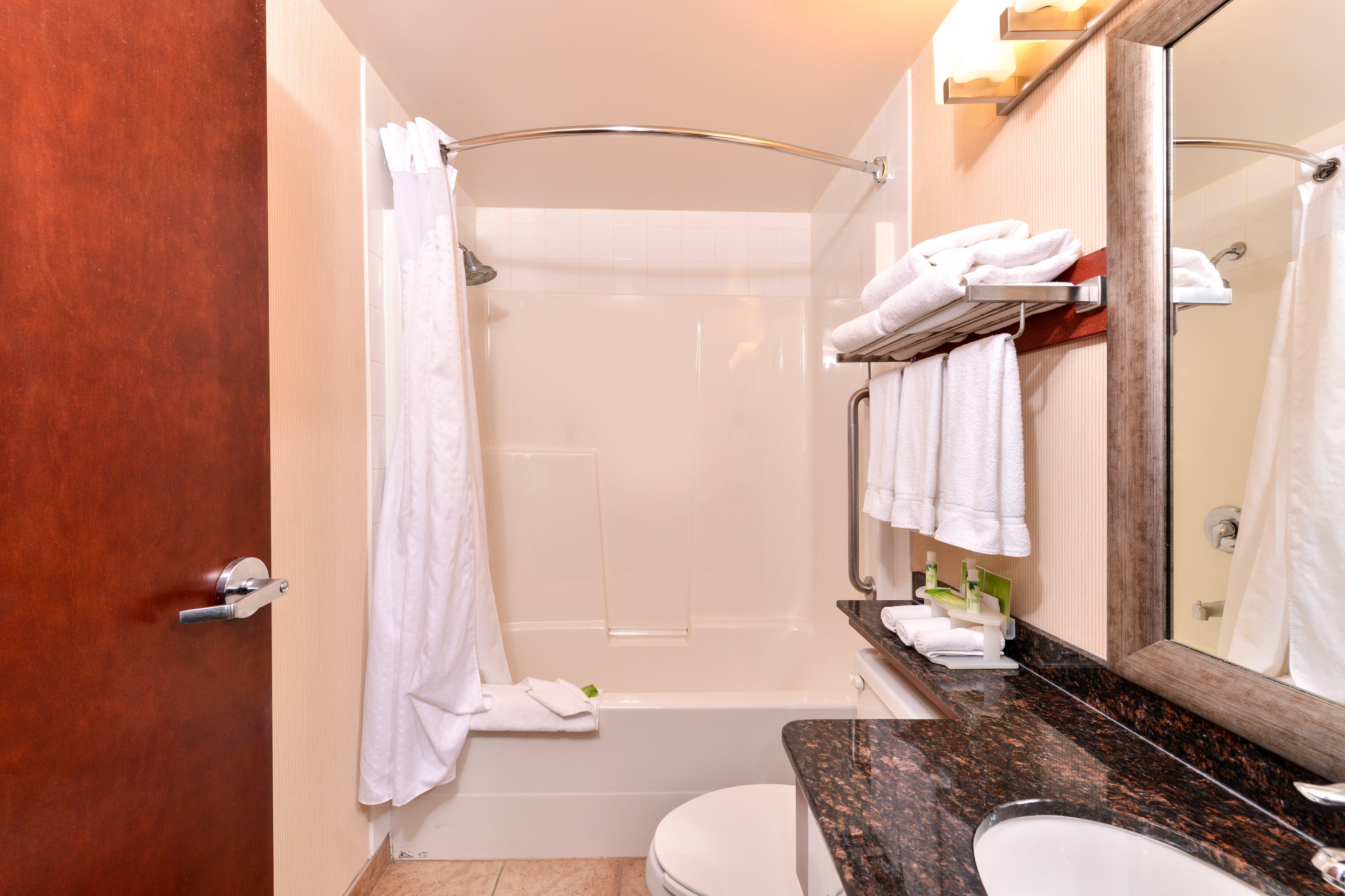 Holiday Inn Express Edmonton North By Ihg Buitenkant foto