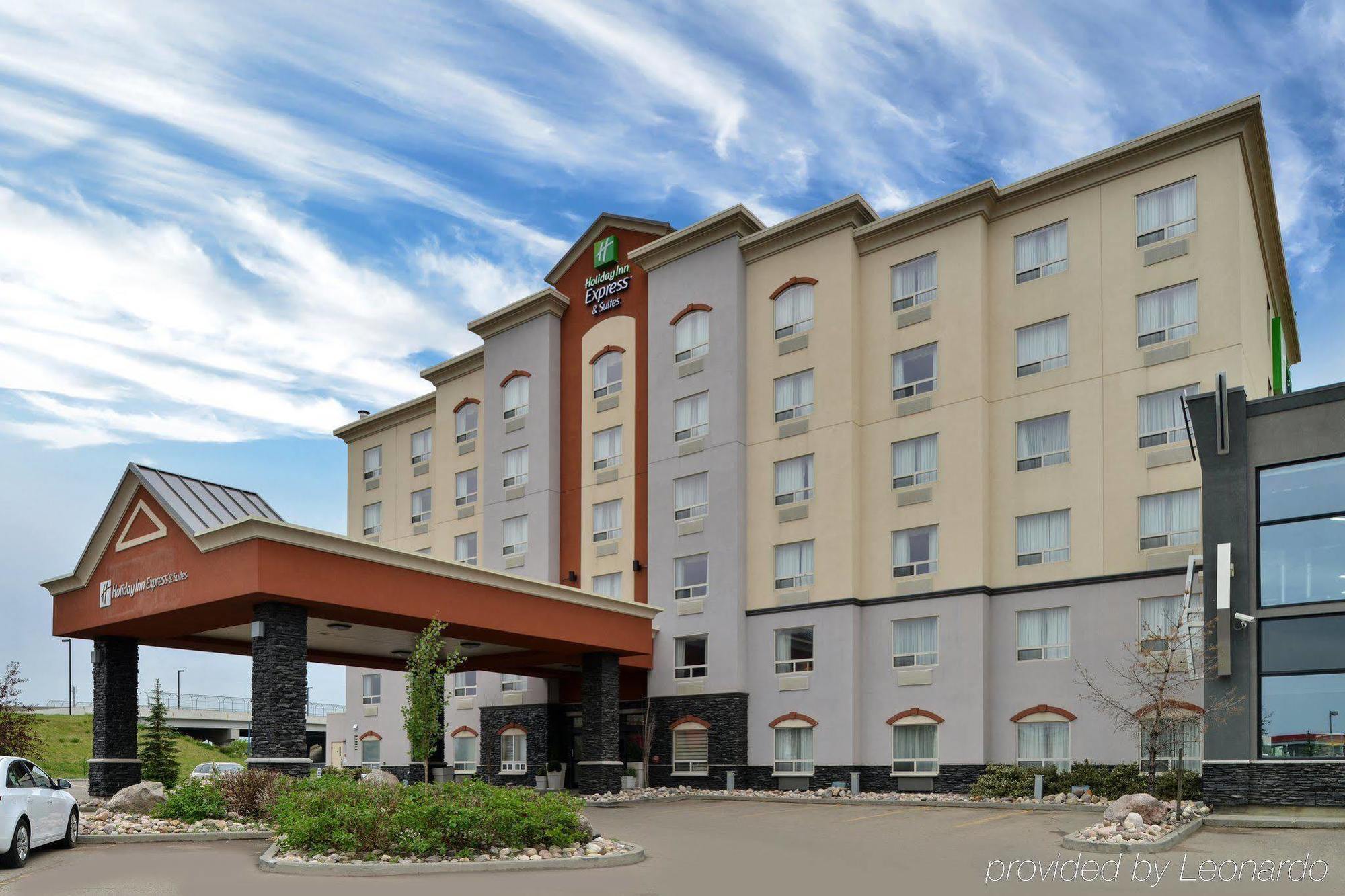 Holiday Inn Express Edmonton North By Ihg Buitenkant foto