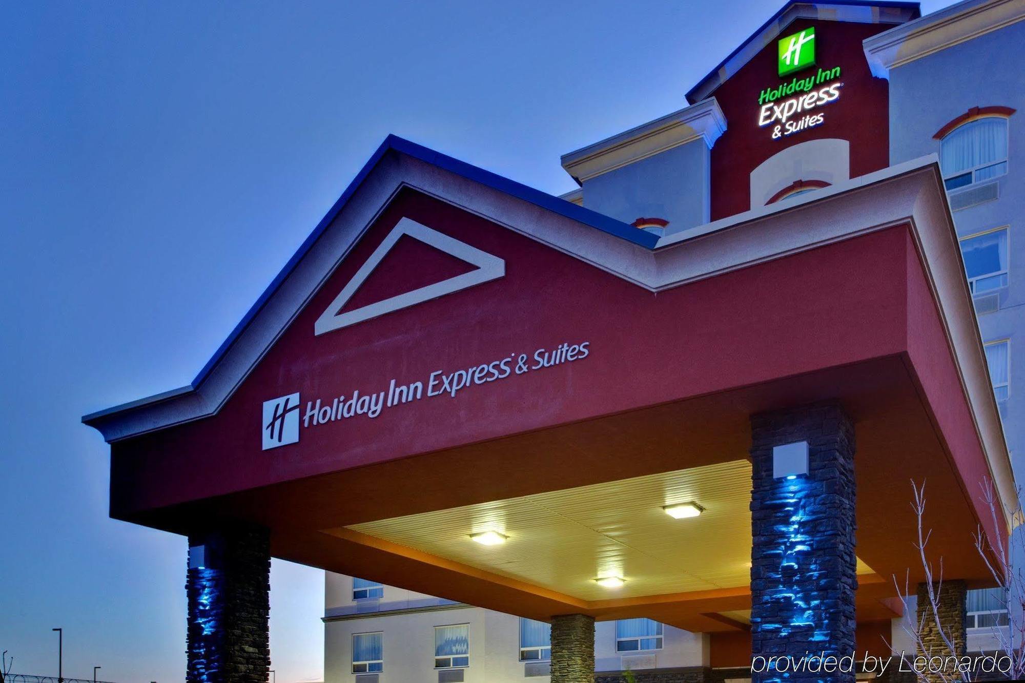 Holiday Inn Express Edmonton North By Ihg Buitenkant foto