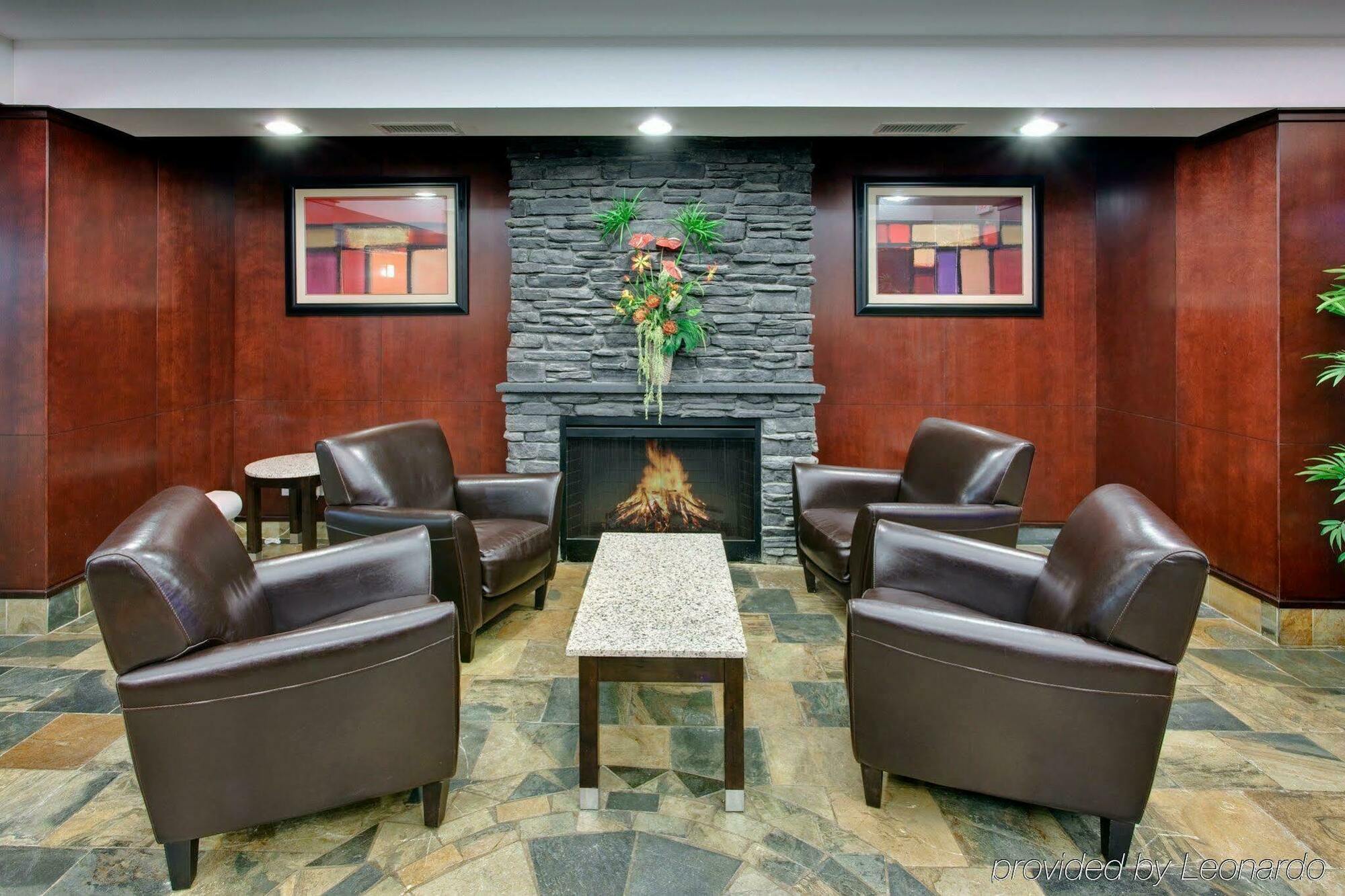 Holiday Inn Express Edmonton North By Ihg Buitenkant foto