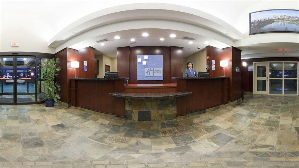 Holiday Inn Express Edmonton North By Ihg Buitenkant foto